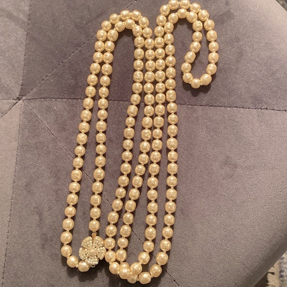 Stunning Miriam Haskell faux pearl necklace - Picture 2 of 4